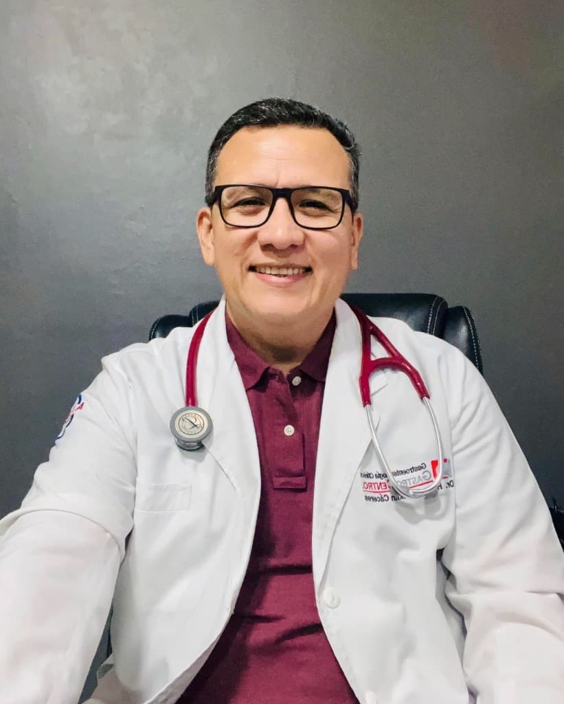 Dr. Hugo Franklin Cáceres Melgar